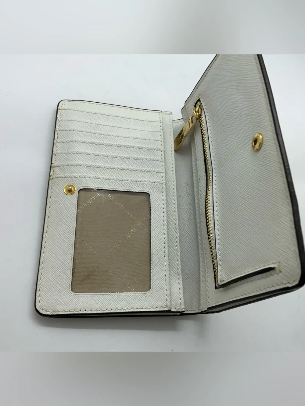 Michael Kors White Leather Zip Wallet with Gold Logo